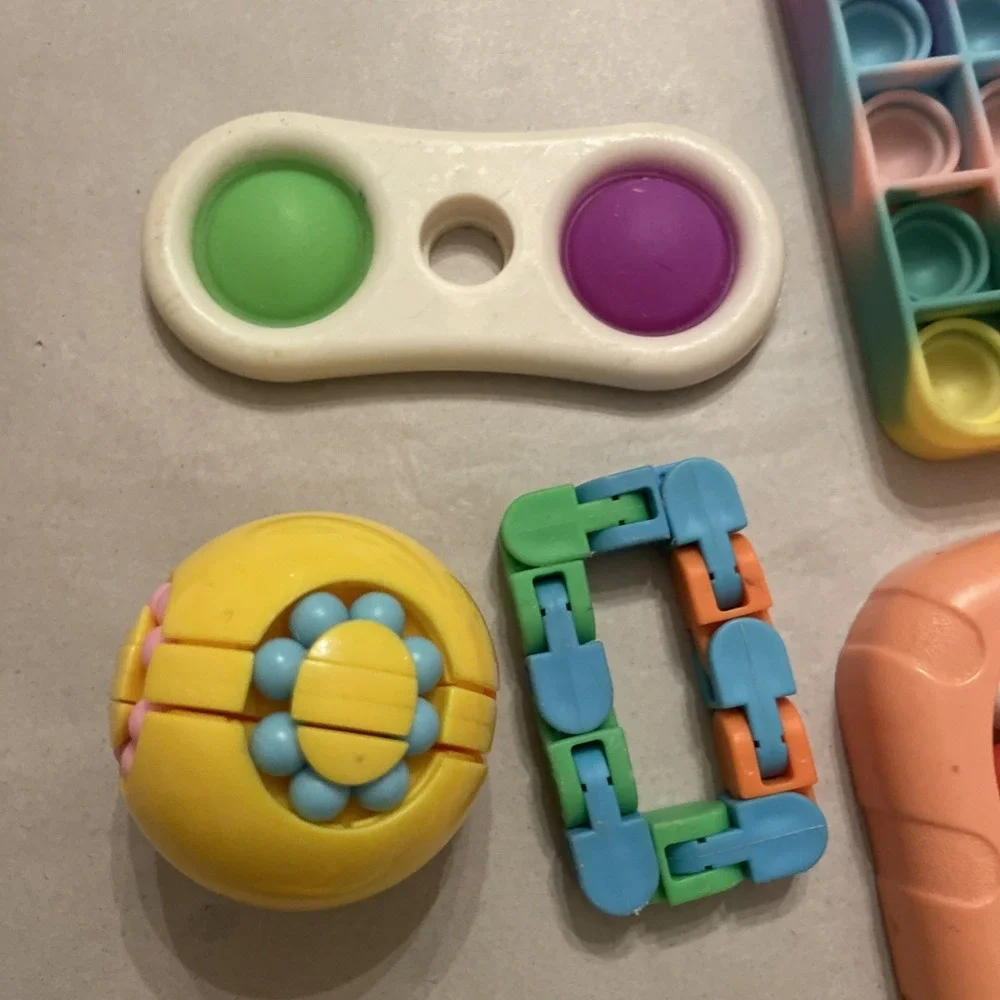Random Toy Lot McDonald's‎ Fingers Puzzles Jumping Walking Stretch